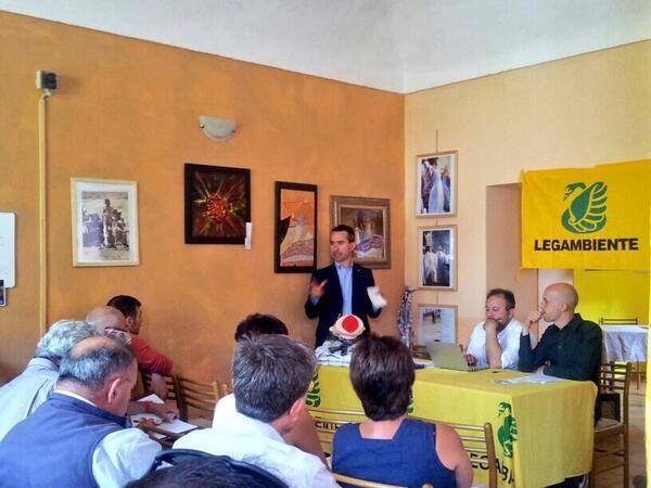 Legambiente e i comuni della Valsusa e della Val Sangone insieme per costruire un ecodistretto di eccellenza Legambiente e i comuni della Valsusa e della Val Sangone insieme per costruire un ecodistretto di eccellenza