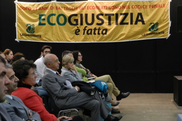 Rifiuti, cemento e grandi opere: le radici delle ecomafie al Nord EcoGiustizia è fatta - Guariniello