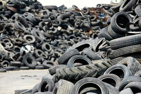 Per il corretto riciclo dei pneumatici Per il corretto riciclo dei pneumatici