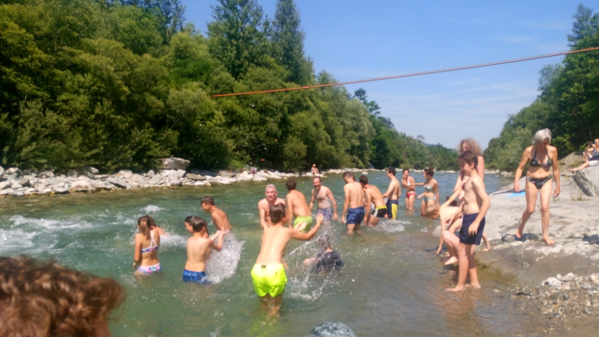 Big Jump, il tuffo-denuncia di Legambiente per la balneabilità di fiumi e laghi: “Un’opportunità economica e ricreativa che il territorio non può perdere” Big Jump, il tuffo-denuncia di Legambiente per la balneabilità di fiumi e laghi: “Un’opportunità economica e ricreativa che il territorio non può perdere”