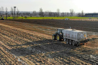 Denuncia alla Commissione Europea per gli spandimenti selvaggi di liquami spandimento_liquami